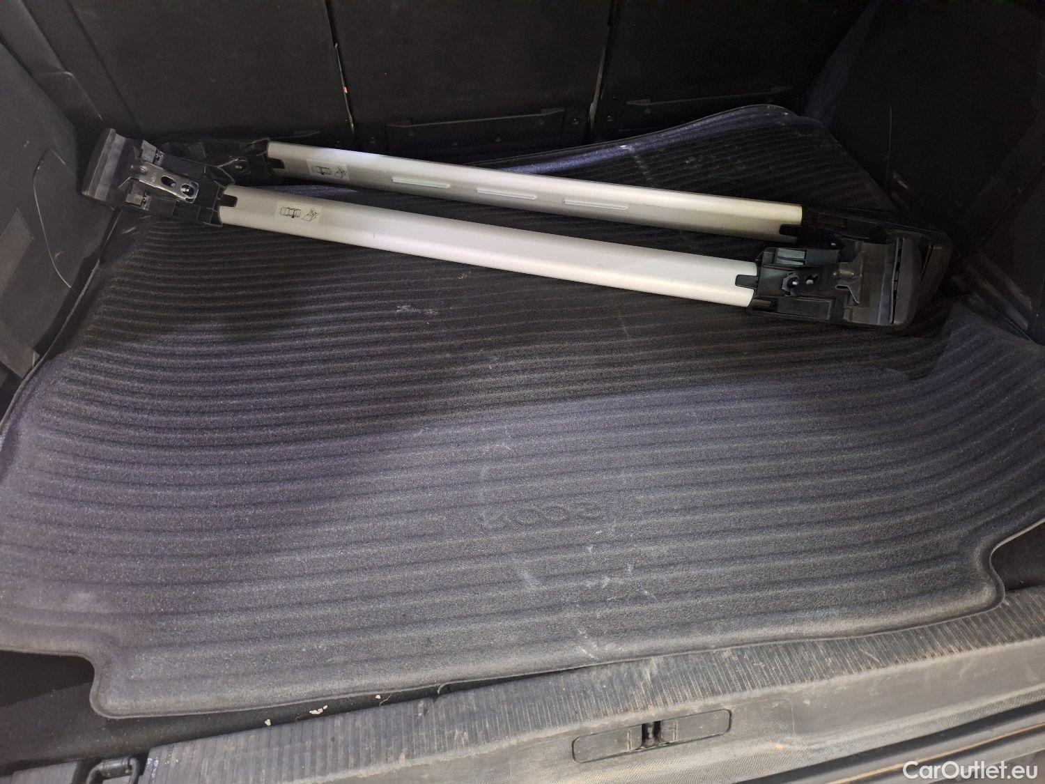  Peugeot  5008 Peugeot,  '16, Peugeot  1.2 PureTech 96kW S&S GT Line 5d #2