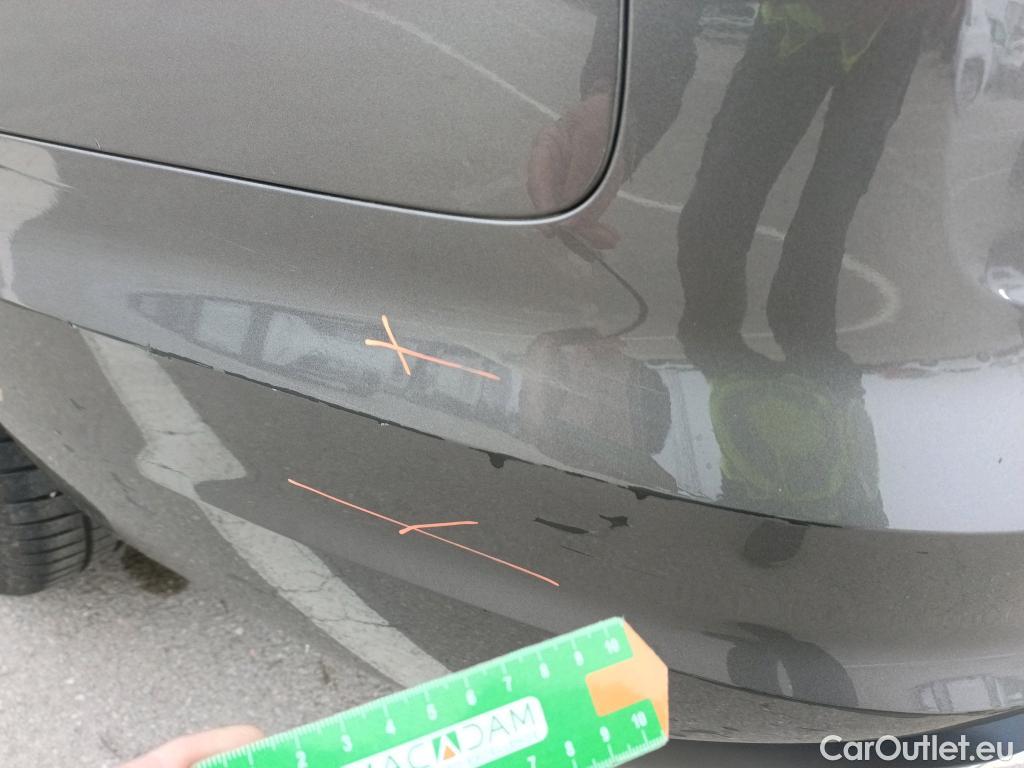  Audi  A4 AUDI  / 2019 / 5P / familiar Avant Advanced 35 TDI 120kW S tronic #31