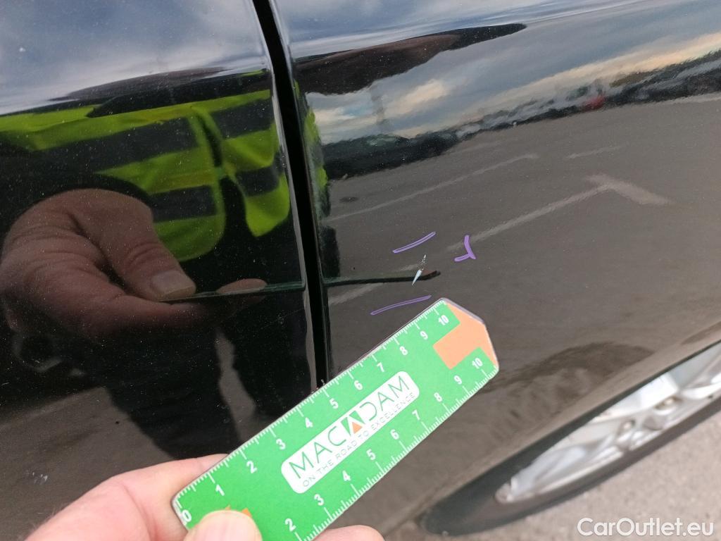  Ford  Focus FORD  / 2018 / 5P / berlina con portón 1.0 Ecoboost 92kW Trend+ Auto #29