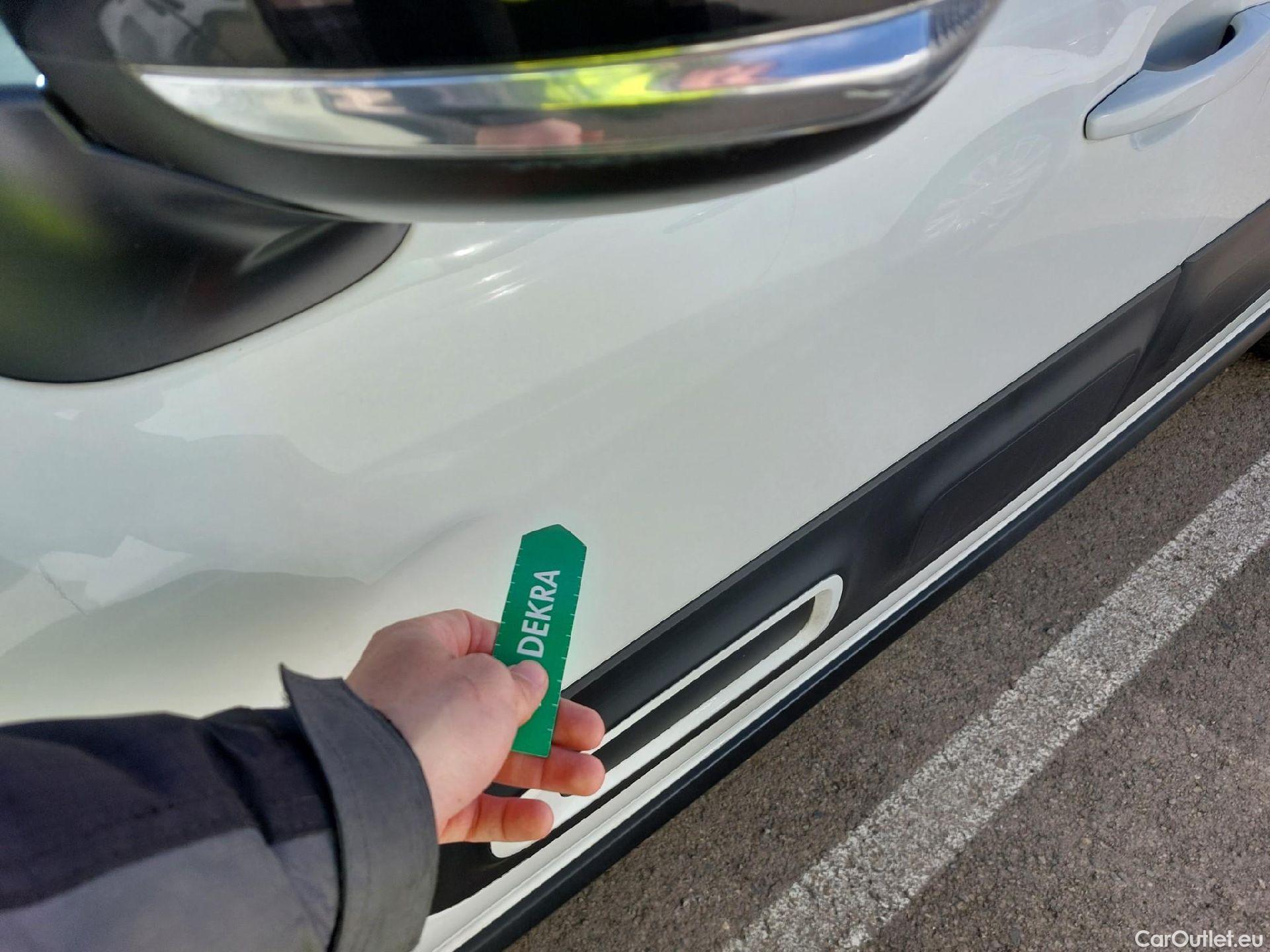  Citroen  C3 CITROEN  / 2020 / 5P / berlina con portón PureTech 60kW (83CV) Feel Pack (CX) #6