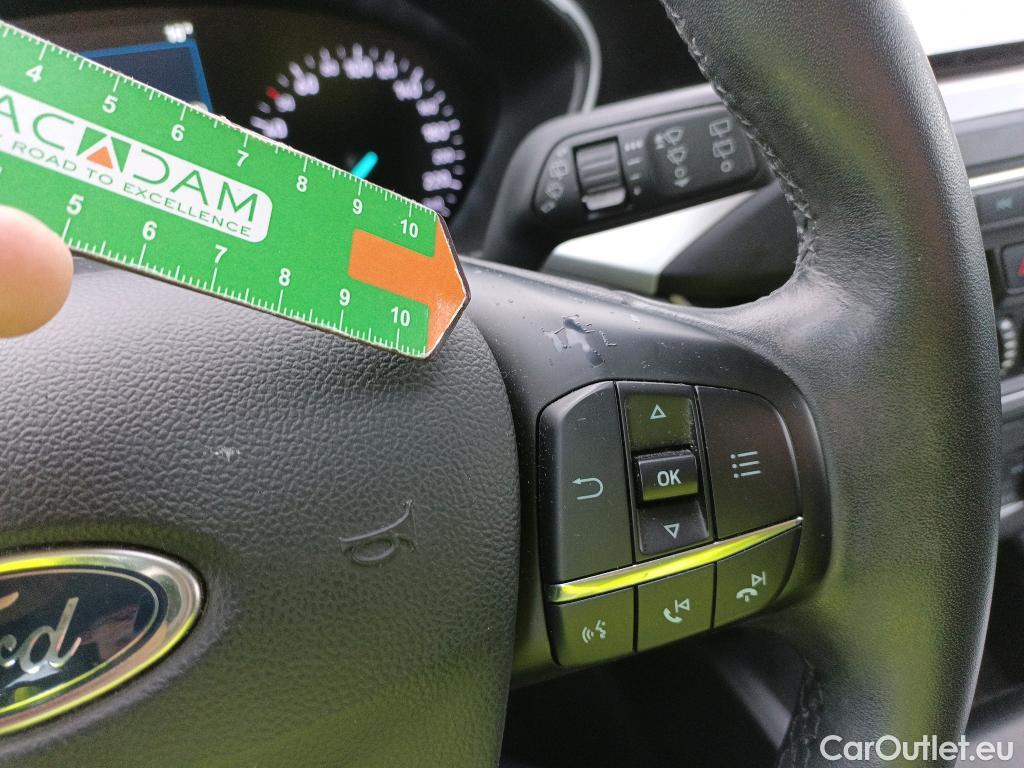  Ford  Focus FORD  / 2018 / 5P / berlina con portón 1.0 Ecoboost 92kW Trend+ Auto #2