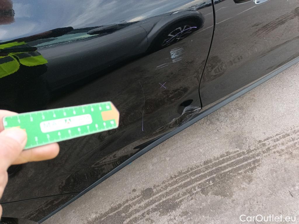  Ford  Focus FORD  / 2018 / 5P / berlina con portón 1.0 Ecoboost 92kW Trend+ Auto #4