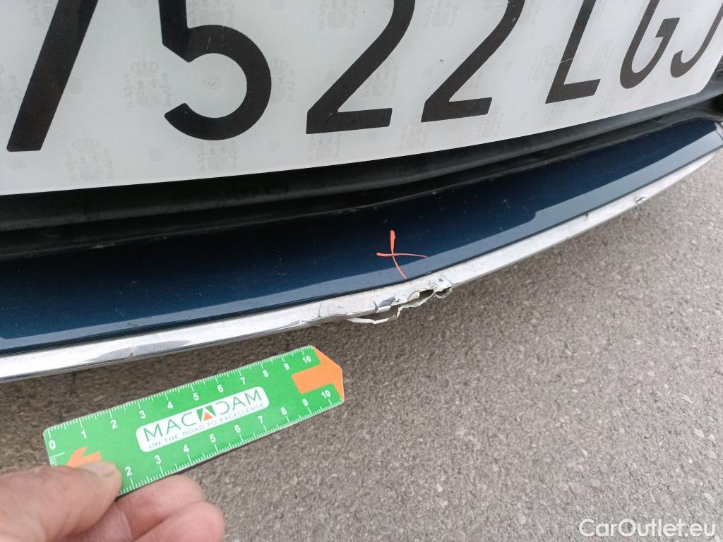  Mercedes  A-Klasse MERCEDES-BENZ Clase A / 2018 / 5P / berlina con portón A 200 d #4