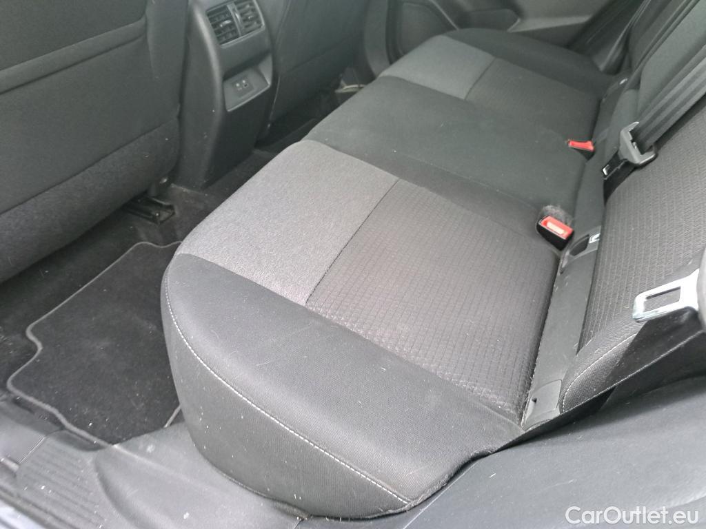  Nissan  Qashqai NISSAN  / 2021 / 5P / todoterreno E-POWER 140 KW (190 CV) N-Connecta #8