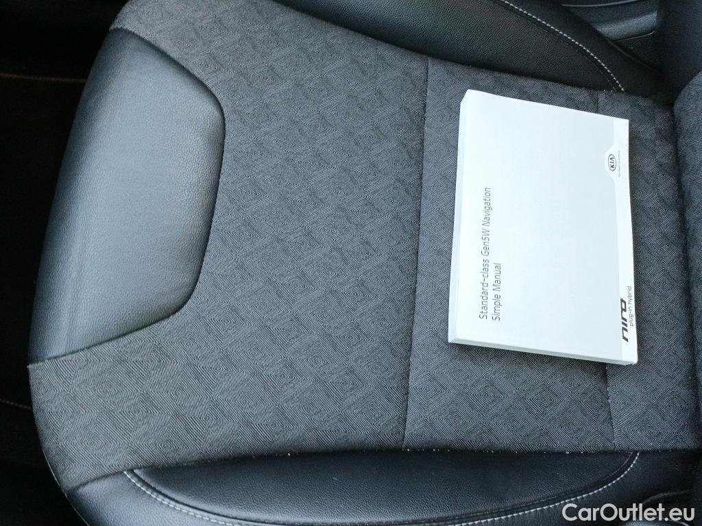  KIA  Niro KIA  / 2019 / 5P / crossover 1.6 GDi PHEV 104kW (141CV) Drive #18