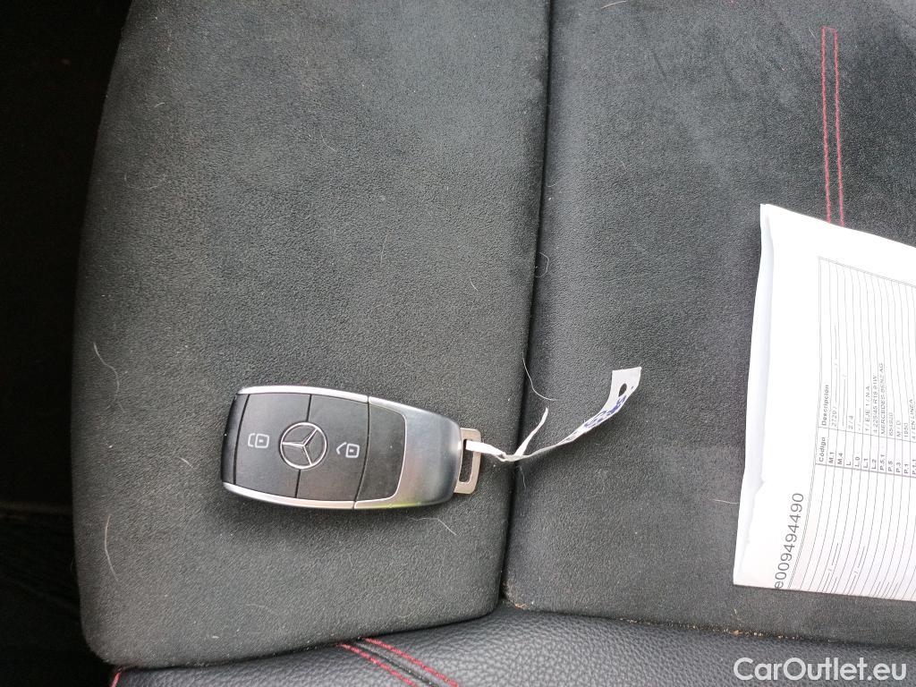  Mercedes  A-Klasse MERCEDES-BENZ Clase A / 2018 / 5P / berlina con portón A 200 d #2