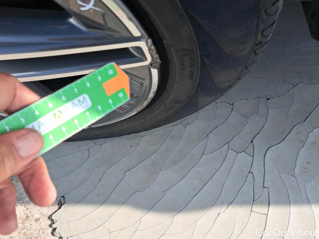  Mercedes  G-Klasee MERCEDES-BENZ Clase GLC / 2019 / 5P / todoterreno GLC 300 de 4MATIC #7