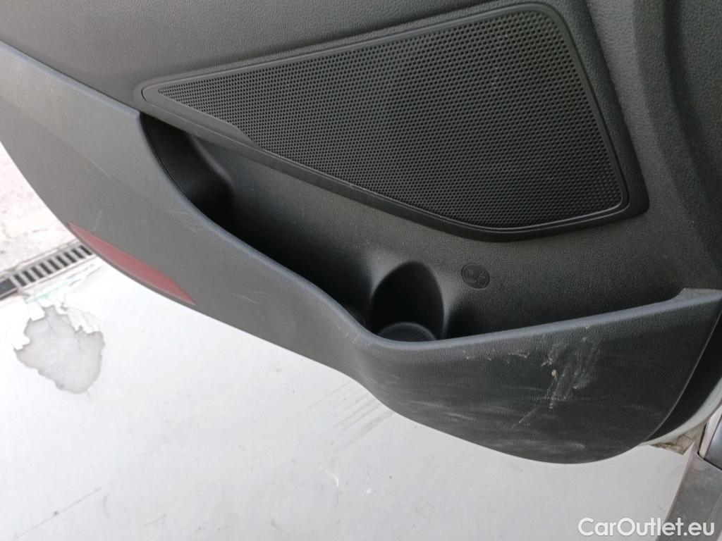  Hyundai  Tucson HYUNDAI  / 2018 / 5P / todoterreno 1.6 CRDI 100kW (136CV) 48V N-Line 4X2 #25