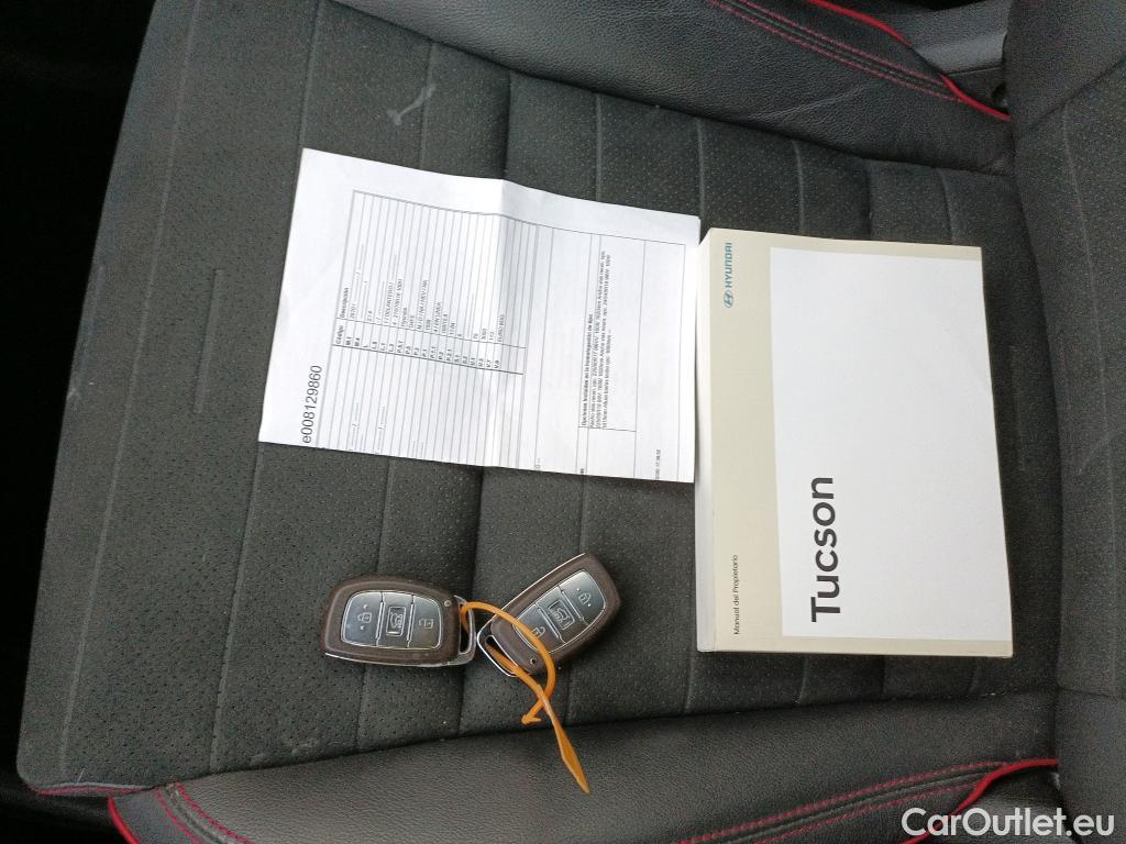  Hyundai  Tucson HYUNDAI  / 2018 / 5P / todoterreno 1.6 CRDI 100kW (136CV) 48V N-Line 4X2 #24