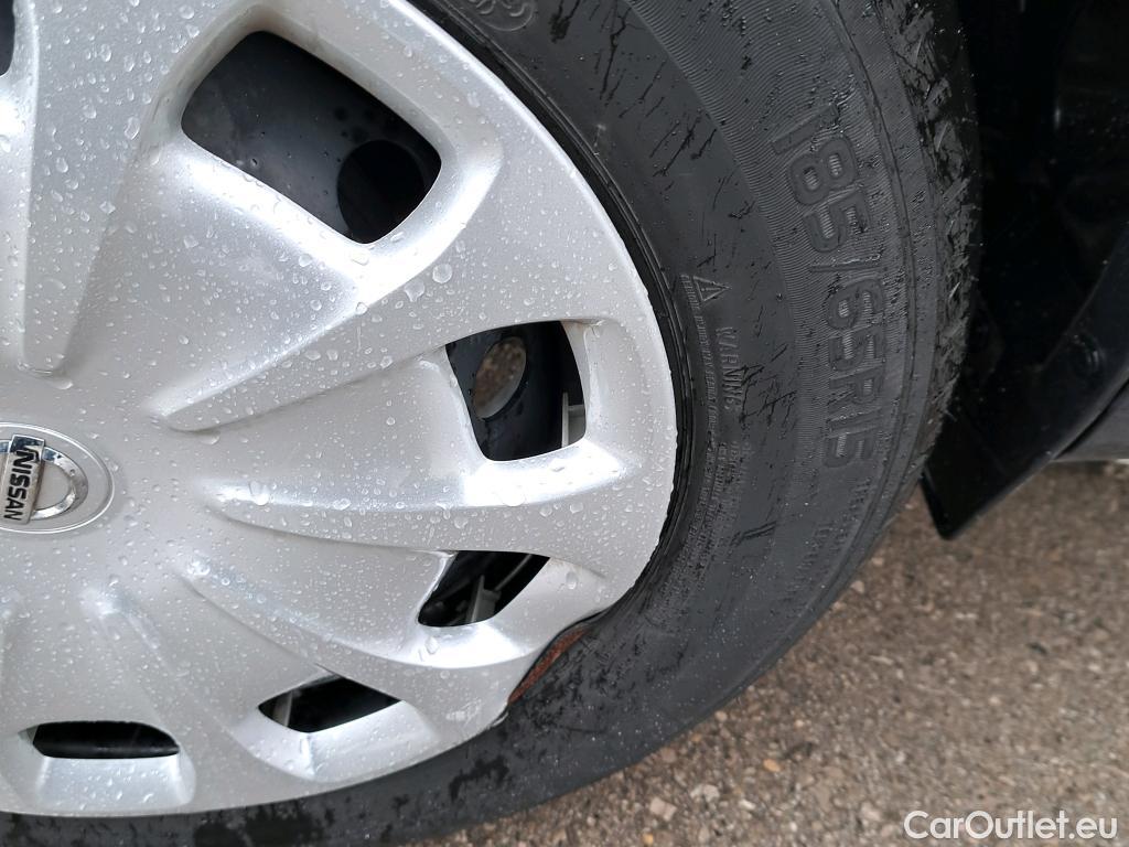  Nissan  Micra NISSAN  / 2017 / 5P / berlina con portón IG-T 68 kW (92 CV) E6D-F Acenta Sprint #33