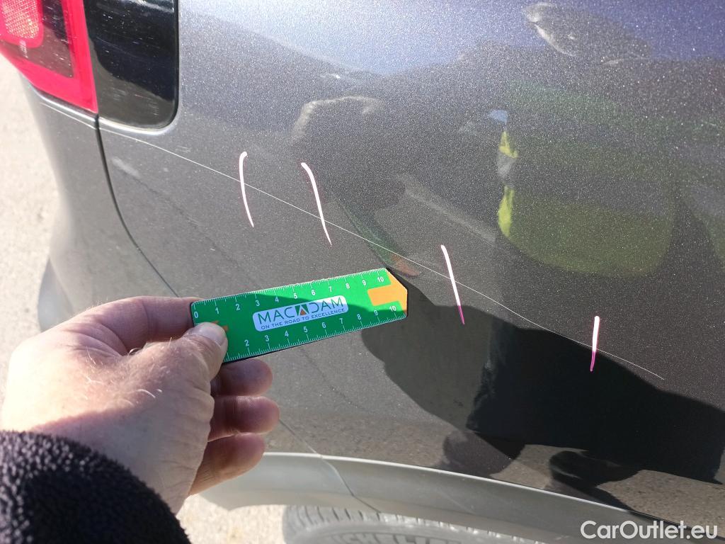  KIA  Niro KIA  / 2019 / 5P / crossover 1.6 GDi PHEV 104kW (141CV) Drive #12