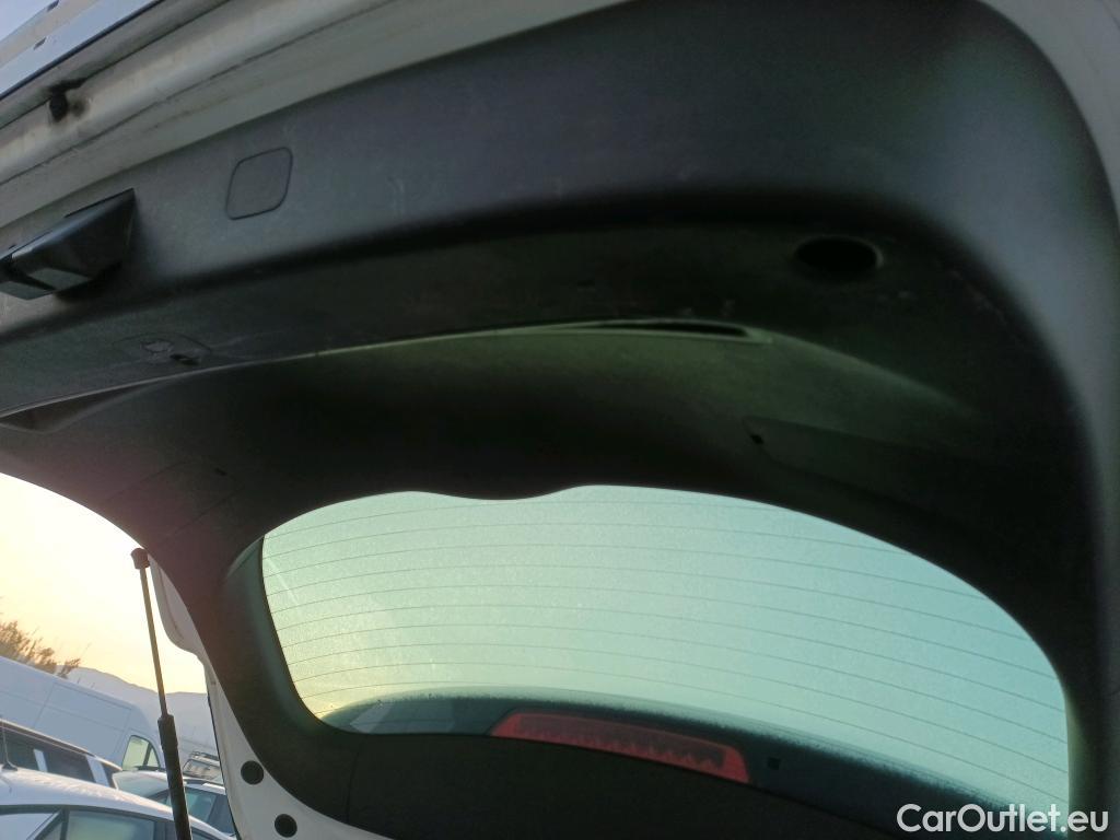  Hyundai  Tucson HYUNDAI  / 2018 / 5P / todoterreno 1.6 CRDI 100kW (136CV) 48V N-Line 4X2 #15