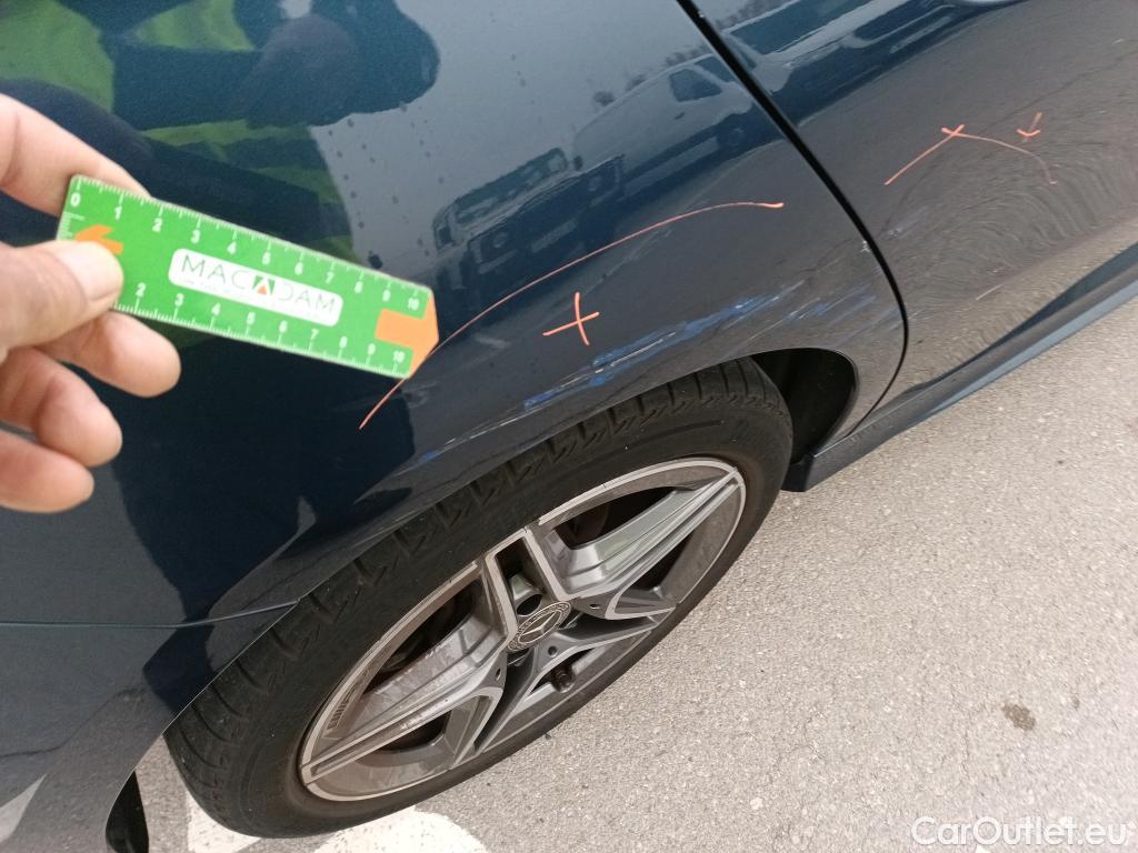  Mercedes  A-Klasse MERCEDES-BENZ Clase A / 2018 / 5P / berlina con portón A 200 d #5