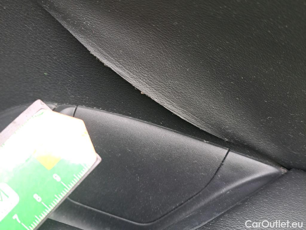  Nissan  Qashqai NISSAN  / 2021 / 5P / todoterreno DIG-T 116kW mHEV Xtronic 4x4 N-Connecta #4