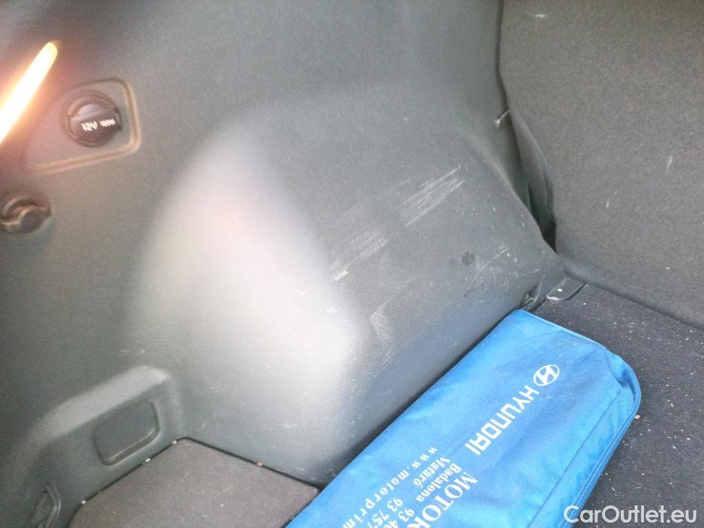  Hyundai  Tucson HYUNDAI  / 2018 / 5P / todoterreno 1.6 CRDI 100kW (136CV) 48V N-Line 4X2 #29