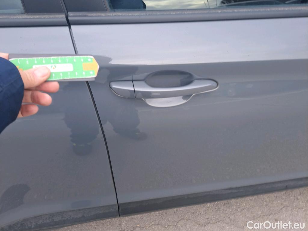  Hyundai  Konna HYUNDAI Kona / 2020 / 5P / todoterreno 1.6 GDI HEV Maxx DCT #35