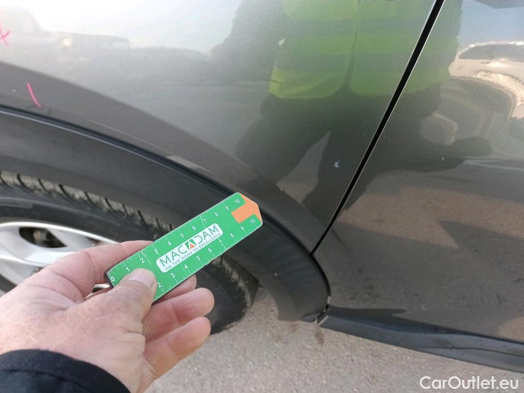  Nissan  Juke NISSAN  / 2019 / 5P / crossover DIG-T 84 kW (114 CV) DCT 7 V N-Connecta (AC2) #18