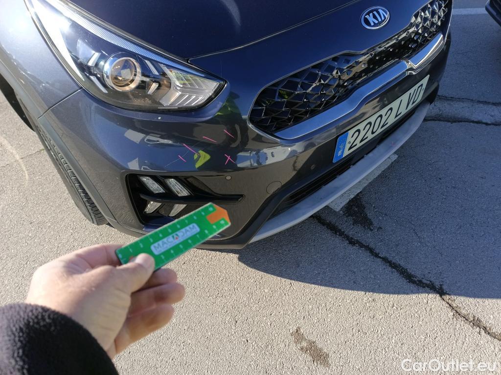  KIA  Niro KIA  / 2019 / 5P / crossover 1.6 GDi PHEV 104kW (141CV) Drive #23