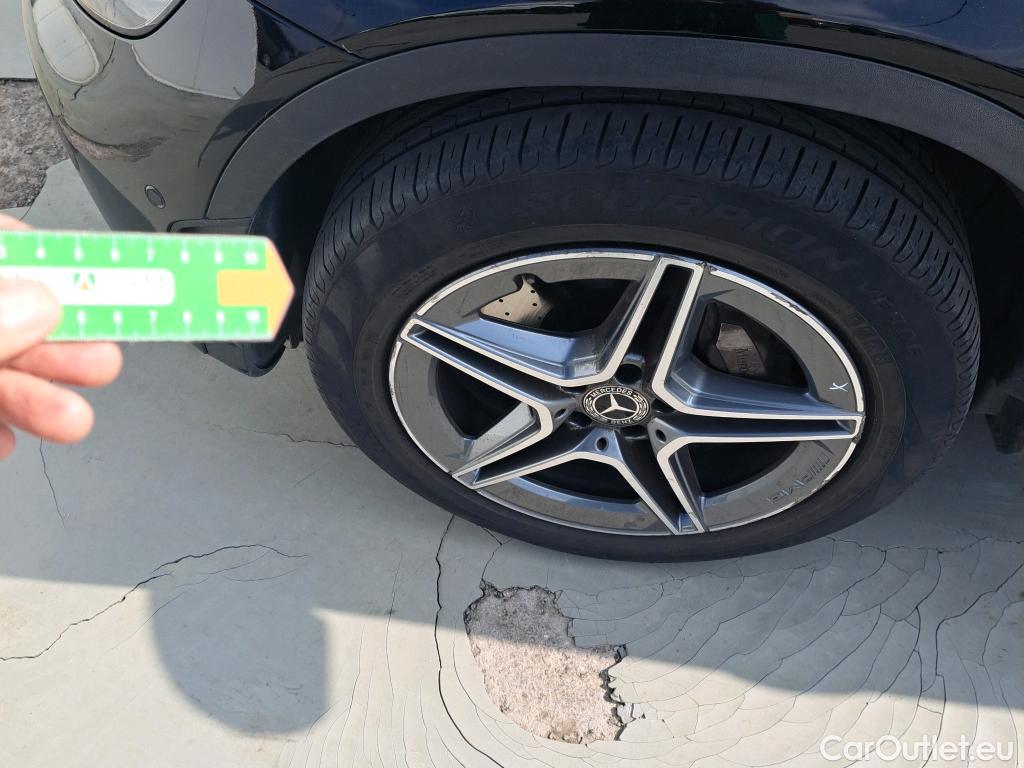  Mercedes  G-Klasee MERCEDES-BENZ Clase GLC / 2019 / 5P / todoterreno GLC 300 de 4MATIC #6