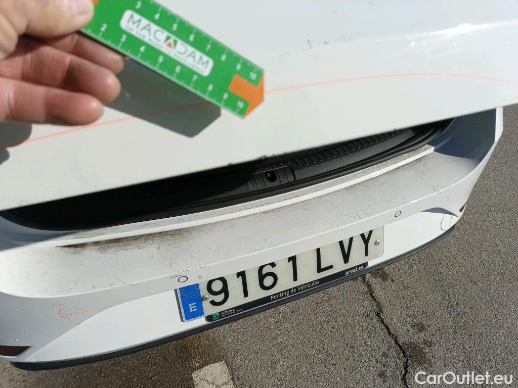  Seat  Leon SEAT Nuevo León / 2020 / 5P / familiar SP 2.0 TDI 85kW Style Go (AC) #22