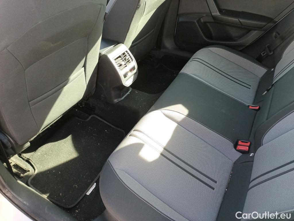  Seat  Leon SEAT Nuevo León / 2020 / 5P / familiar SP 2.0 TDI 85kW Style Go (AC) #3