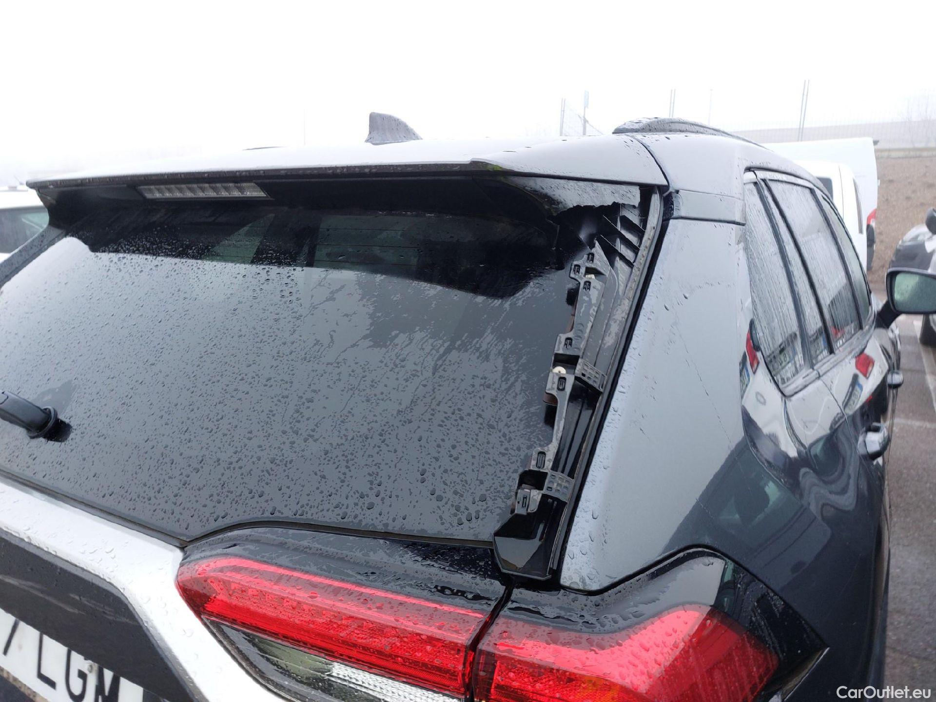  Toyota  RAV4 TOYOTA  / 2018 / 5P / todoterreno 2.5l 220H Advance Plus #19