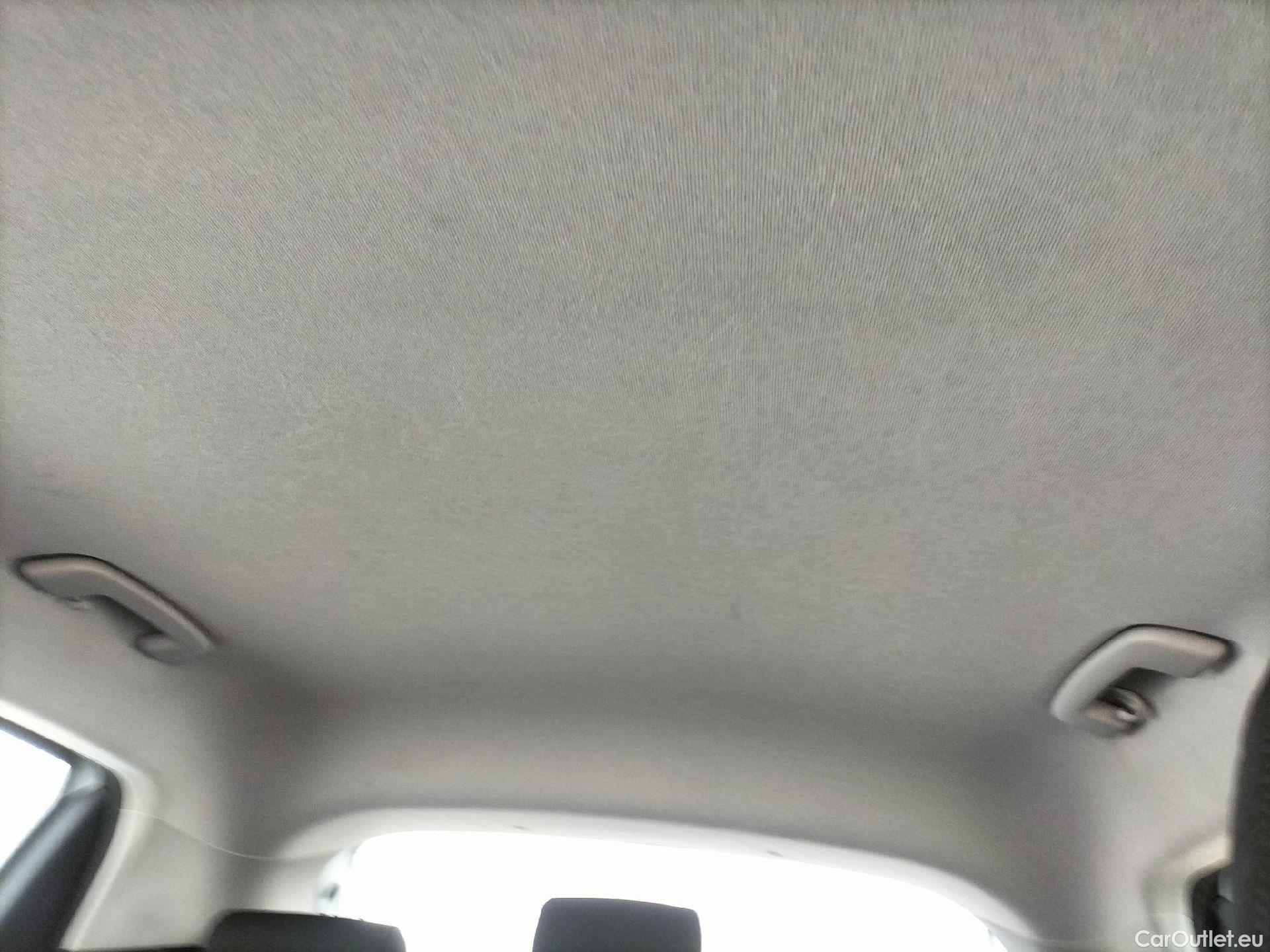  Renault  Clio RENAULT  / 2019 / 5P / berlina con portón Business Blue dCi 63 kW (85CV) #20