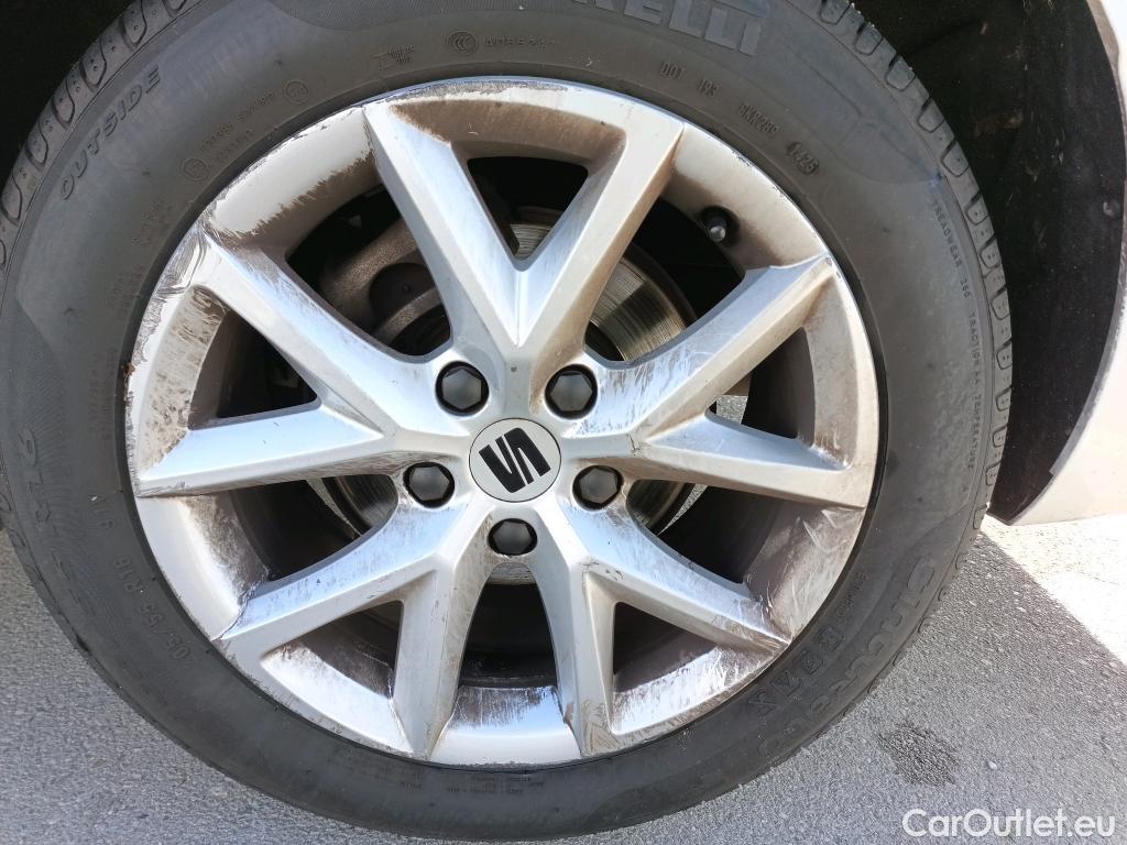  Seat  Leon SEAT Nuevo León / 2020 / 5P / familiar SP 2.0 TDI 85kW Style Go (AC) #8