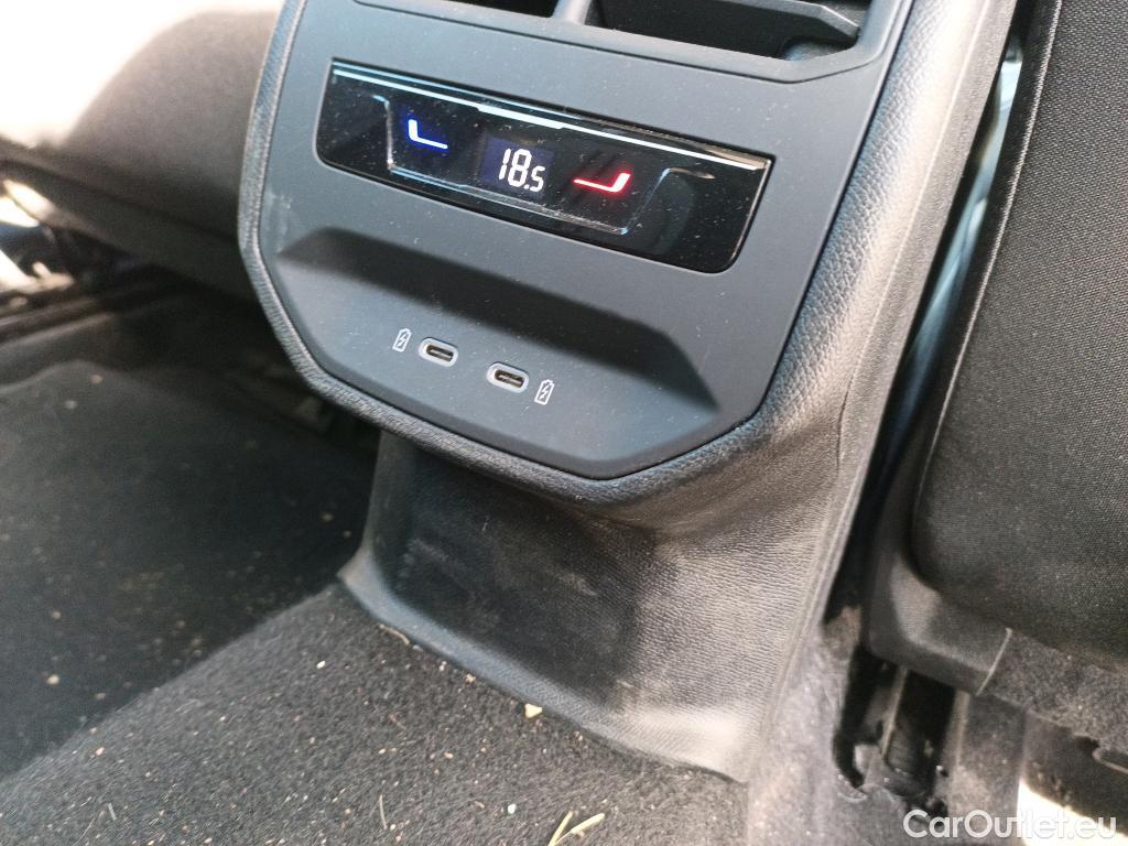  Seat  Leon SEAT Nuevo León / 2020 / 5P / familiar SP 2.0 TDI 85kW Style Go (AC) #2