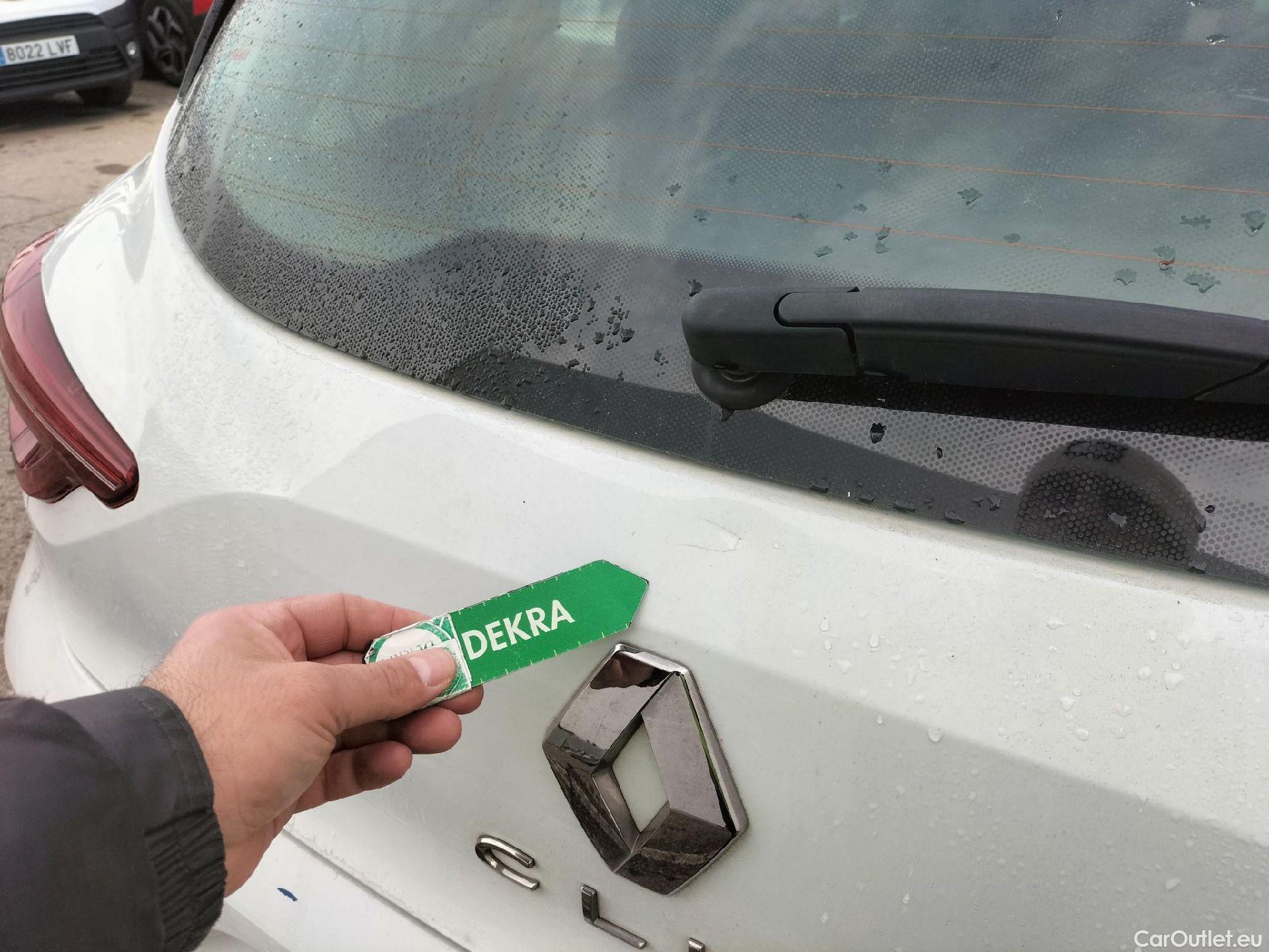  Renault  Clio RENAULT  / 2019 / 5P / berlina con portón Business Blue dCi 63 kW (85CV) #36