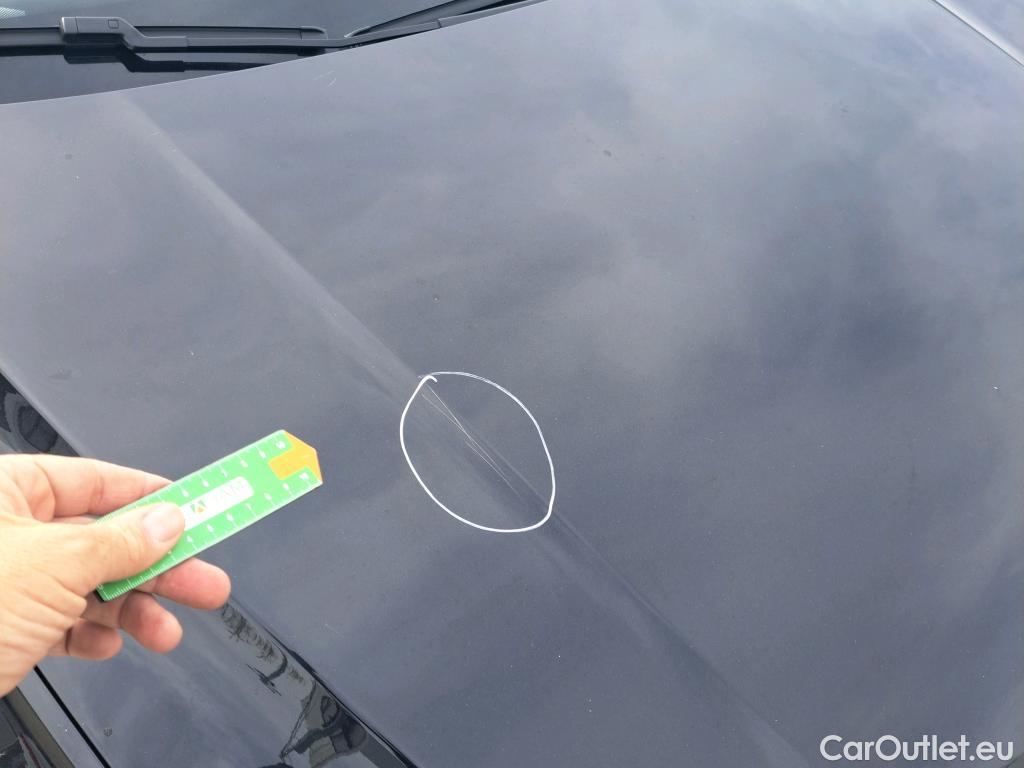  Volkswagen  Golf  VOLKSWAGEN / 2020 / 5P / berlina con portón Life 2.0 TDI 85kW (115CV) #3