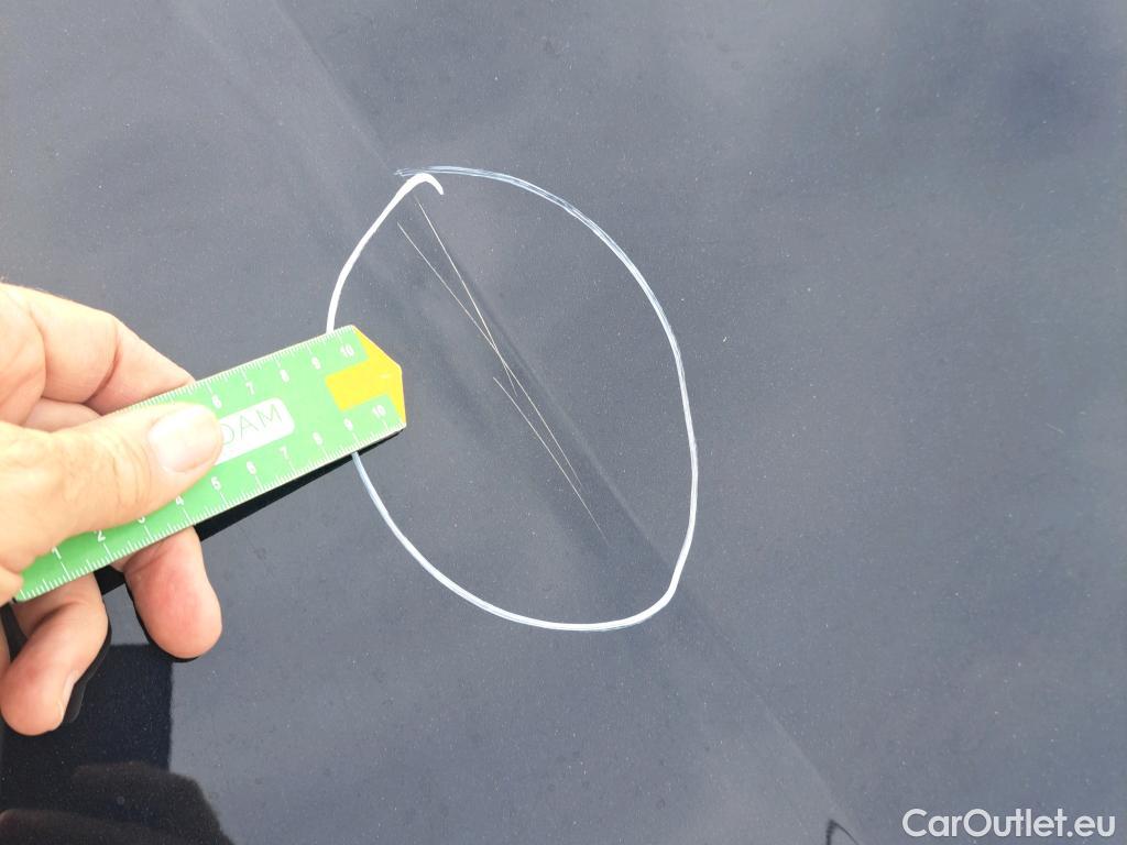  Volkswagen  Golf  VOLKSWAGEN / 2020 / 5P / berlina con portón Life 2.0 TDI 85kW (115CV) #4