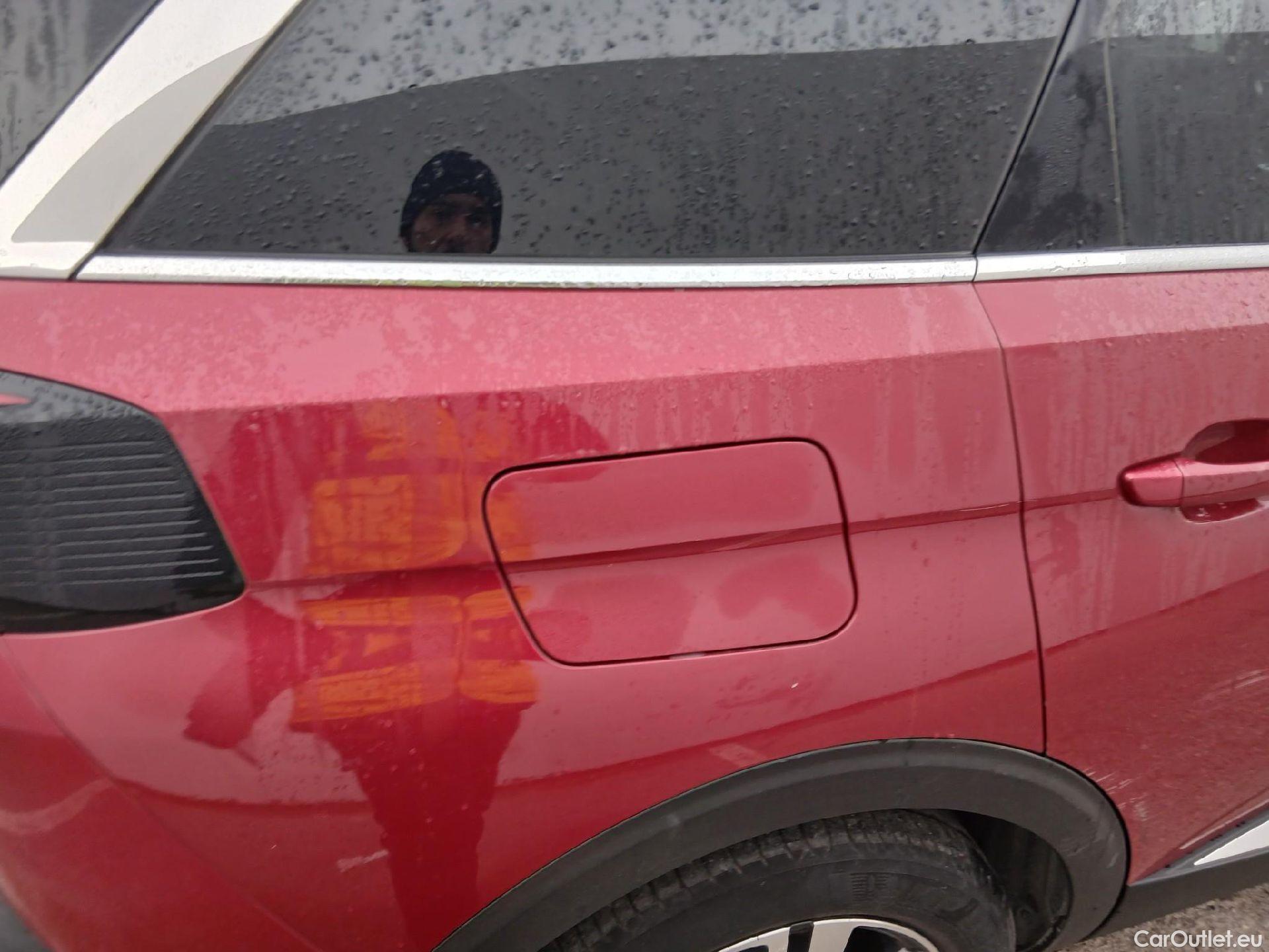  Peugeot  5008 PEUGEOT  / 2017 / 5P / todoterreno GT-Line BlueHDi 96kW (130CV) S&S EAT8 #27