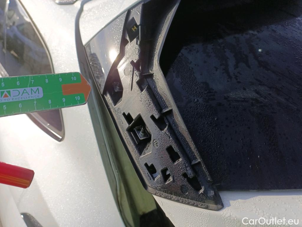  Peugeot  308 PEUGEOT  / 2021 / 5P / familiar SW GT Pack BlueHDi 130 S&S EAT8 #8