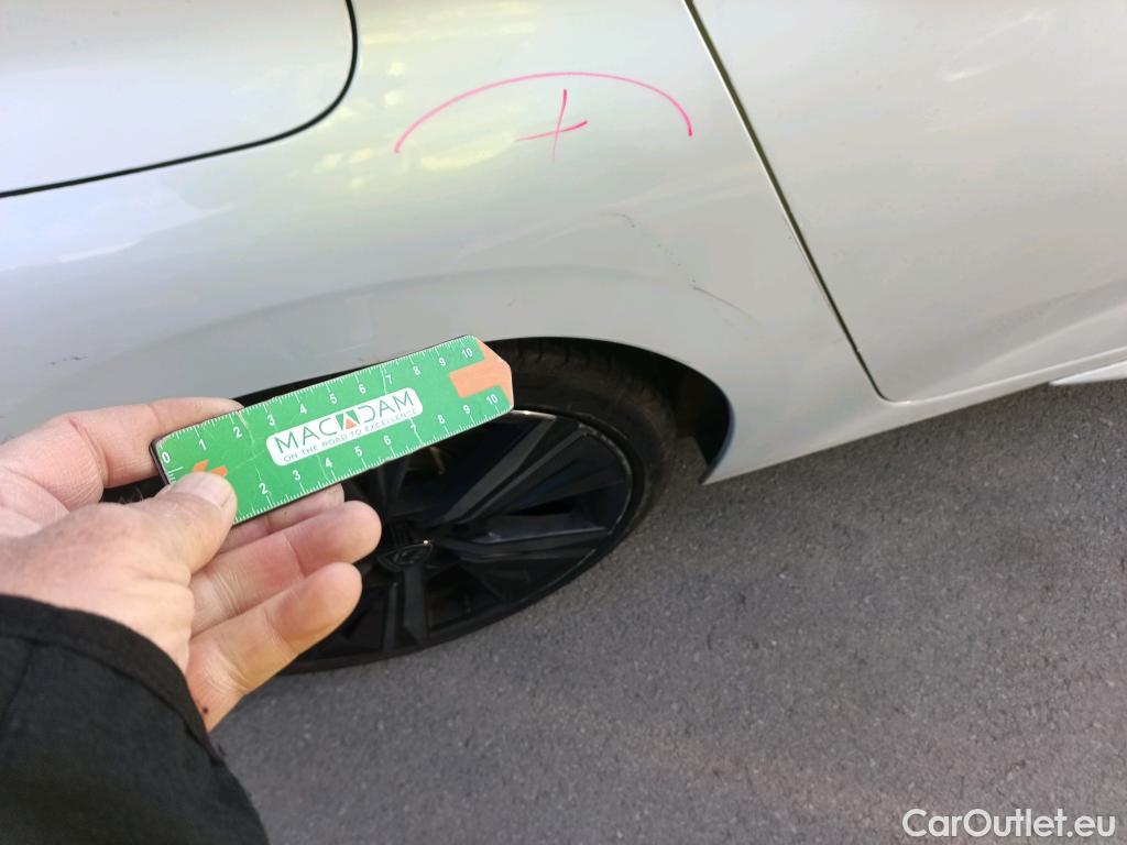  Peugeot  308 PEUGEOT  / 2021 / 5P / familiar SW GT Pack BlueHDi 130 S&S EAT8 #17