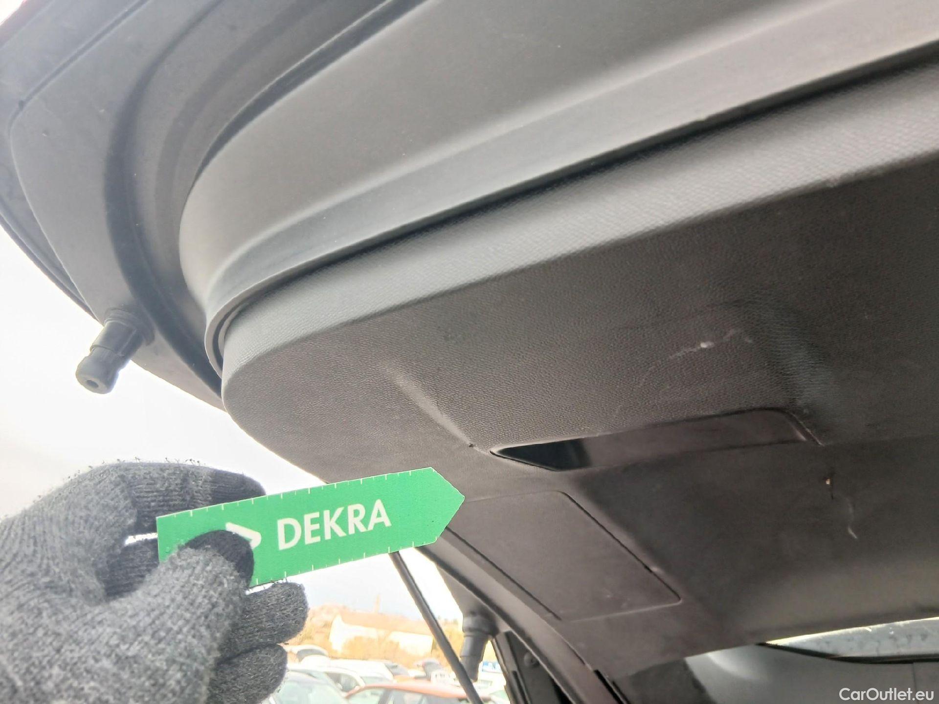  Peugeot  5008 PEUGEOT  / 2017 / 5P / todoterreno GT-Line BlueHDi 96kW (130CV) S&S EAT8 #44