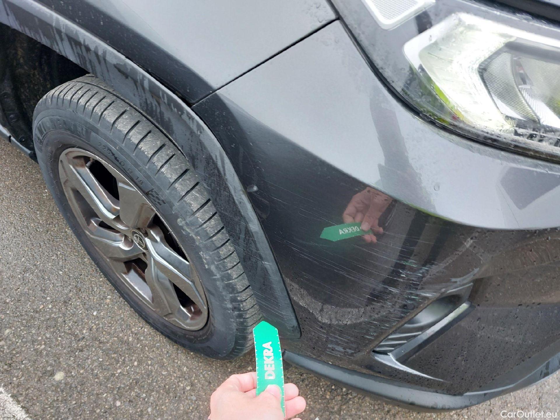  Toyota  RAV4 TOYOTA  / 2018 / 5P / todoterreno 2.5l 220H Advance Plus #3