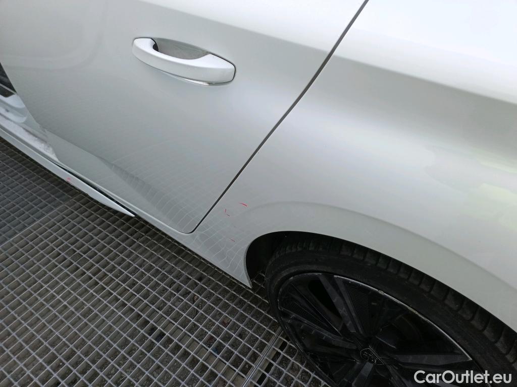  Peugeot  308 PEUGEOT  / 2021 / 5P / familiar SW GT Pack BlueHDi 130 S&S EAT8 #21