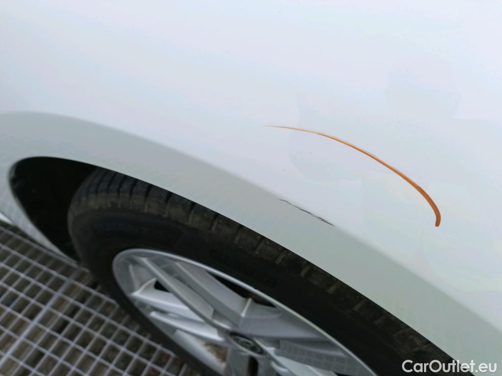  Toyota  Corolla TOYOTA  / 2019 / 5P / berlina con portón 1.8 125H BUSINESS PLUS E-CVT #20