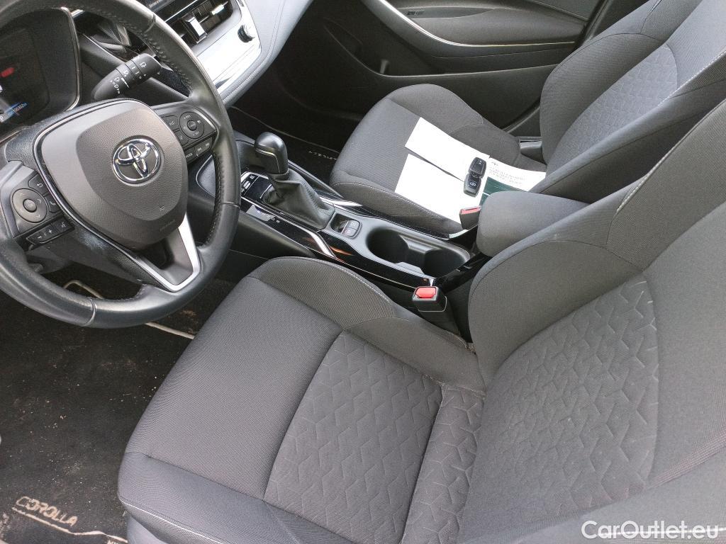  Toyota  Corolla TOYOTA  / 2019 / 5P / berlina con portón 1.8 125H BUSINESS PLUS E-CVT #14