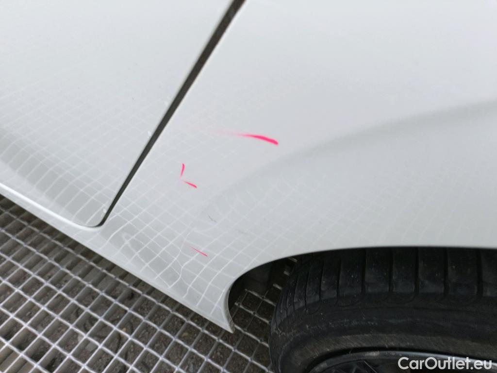  Peugeot  308 PEUGEOT  / 2021 / 5P / familiar SW GT Pack BlueHDi 130 S&S EAT8 #22