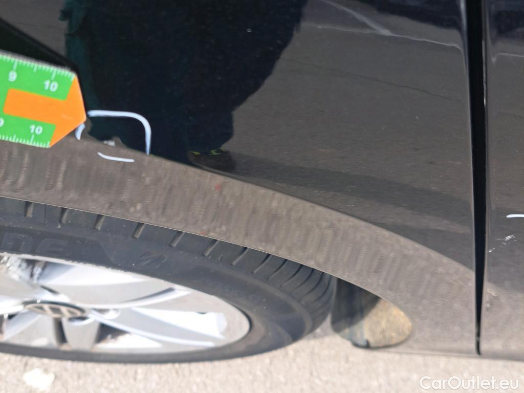  Volkswagen  Golf  VOLKSWAGEN / 2020 / 5P / berlina con portón Life 2.0 TDI 85kW (115CV) #22