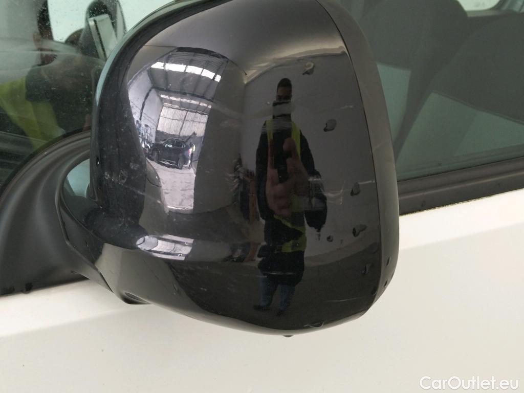  Citroen  Berlingo CITROEN  / 2018 / 5P / monovolumen compacto Talla M BlueHDi 100 S&S FEEL #30