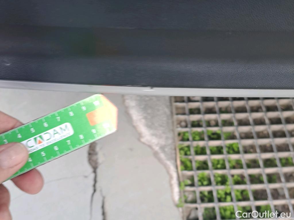  Volkswagen  T-ROC VOLKSWAGEN  / 2017 / 5P / todoterreno Sport 1.5 TSI 110kW (150CV) DSG #52