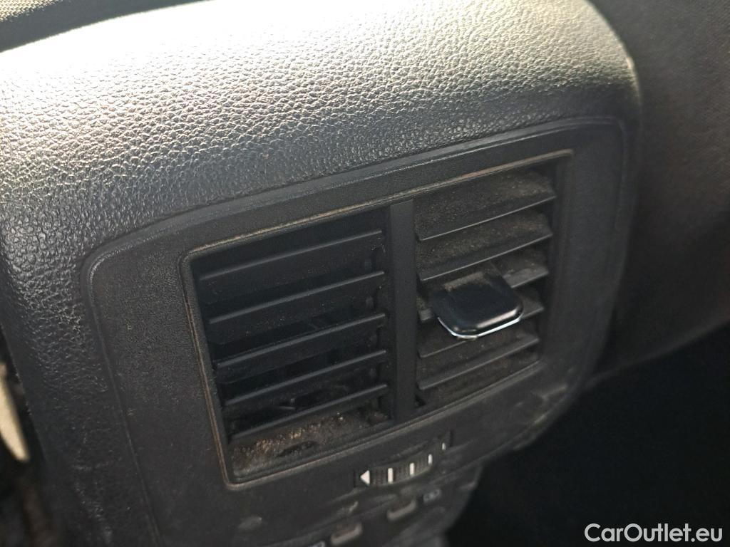  Volkswagen  T-ROC VOLKSWAGEN  / 2017 / 5P / todoterreno Sport 1.5 TSI 110kW (150CV) DSG #15