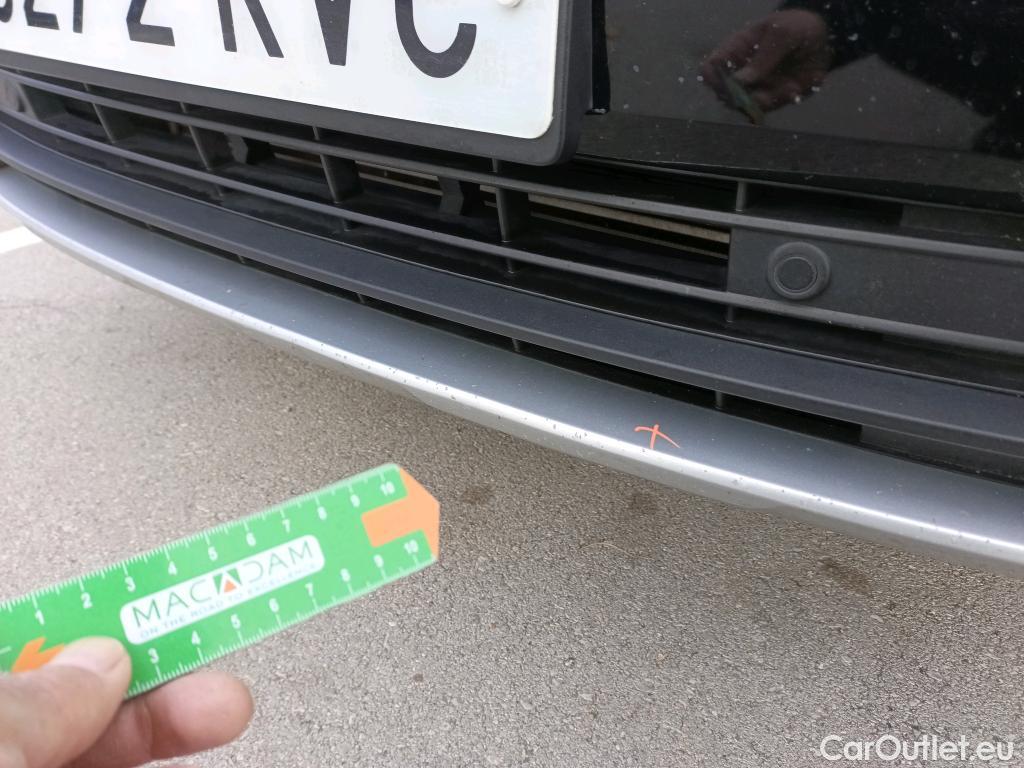  Volvo  XC 40 VOLVO XC40 / 2017 / 5P / todoterreno 2.0 D4 AWD Momentum Auto #20