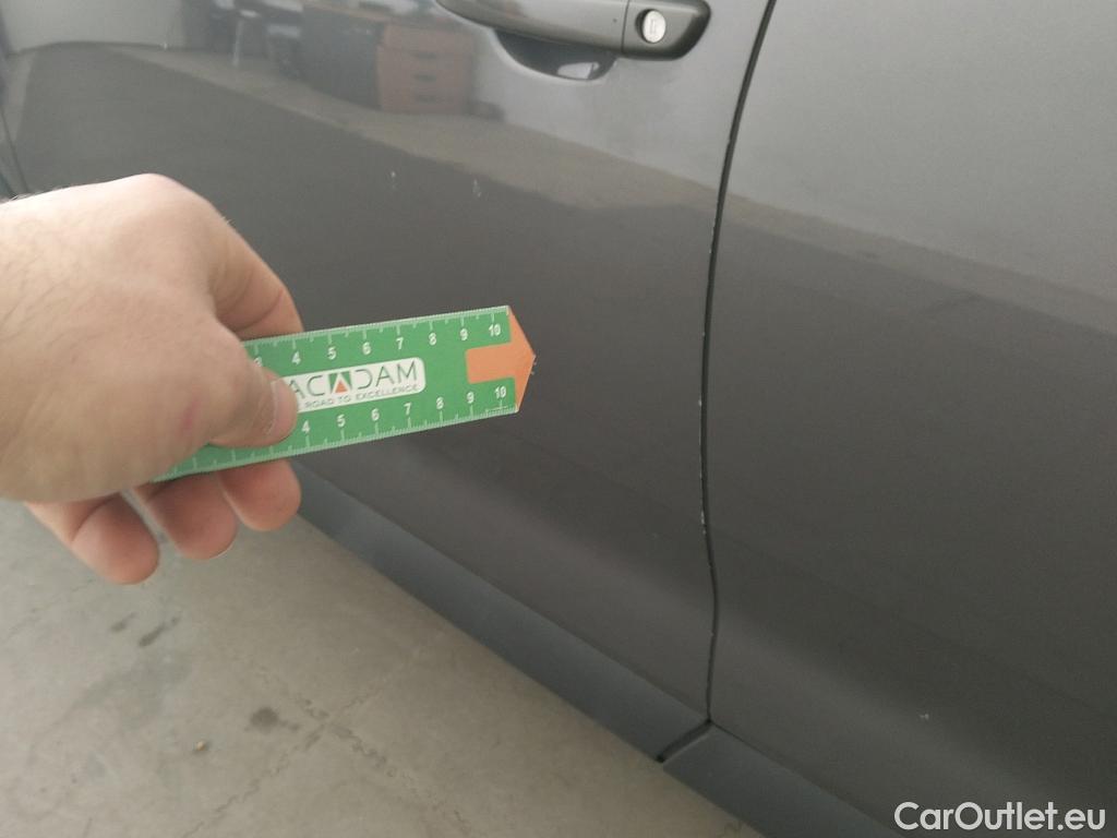  DS  DS7 DS DS 7 Crossback / 2017 / 5P / todoterreno BlueHDi DE 96kW (130CV) Auto. CHIC (AC) #12