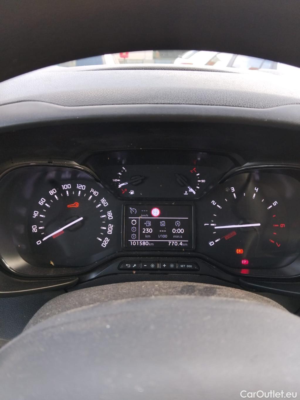  Citroen  Berlingo CITROEN  / 2018 / 5P / monovolumen compacto Talla M BlueHDi 100 S&S FEEL #38