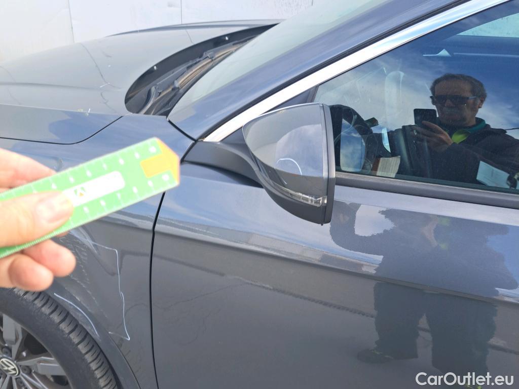  Volkswagen  T-ROC VOLKSWAGEN  / 2017 / 5P / todoterreno Sport 1.5 TSI 110kW (150CV) DSG #49