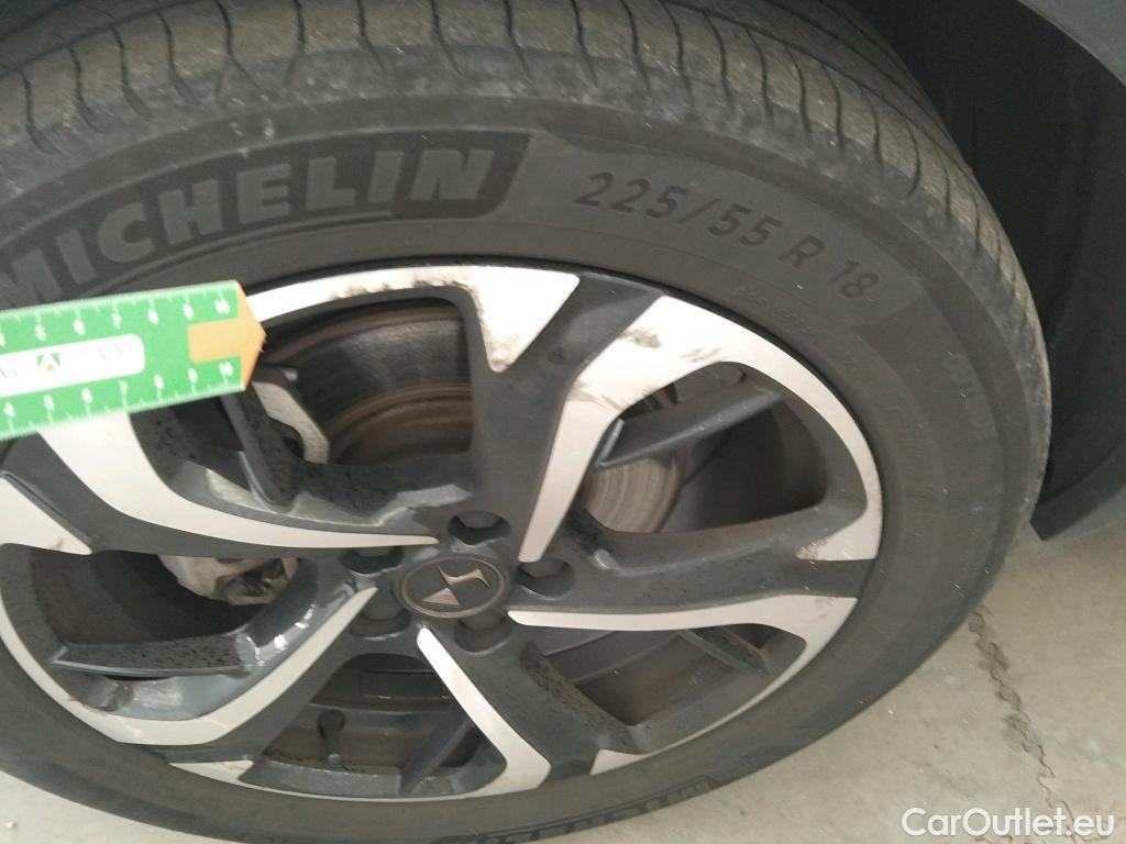  DS  DS7 DS DS 7 Crossback / 2017 / 5P / todoterreno BlueHDi DE 96kW (130CV) Auto. CHIC (AC) #6